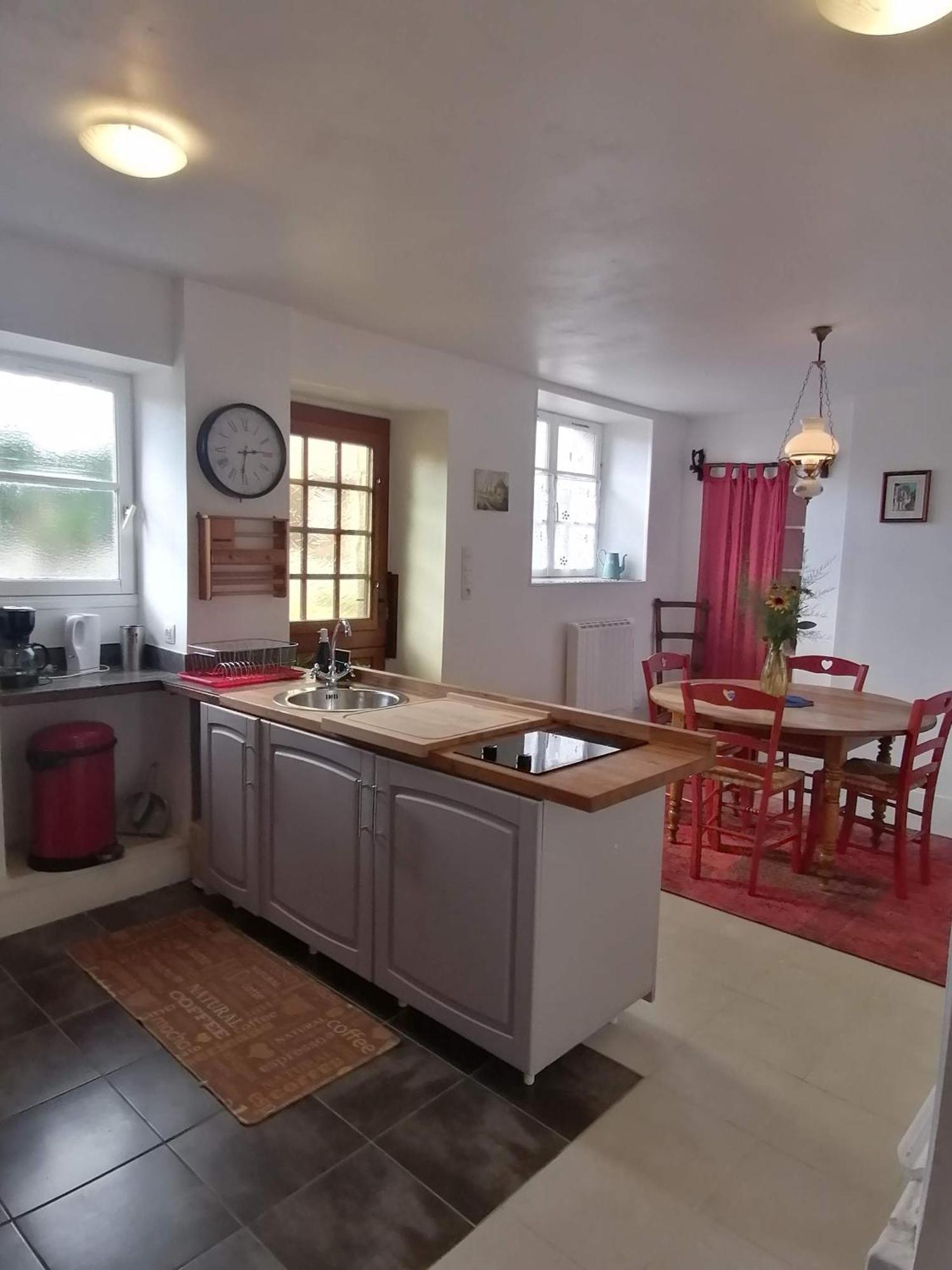 Charmante Maison, Calme Et Nature A La Roche Posay Exteriör bild