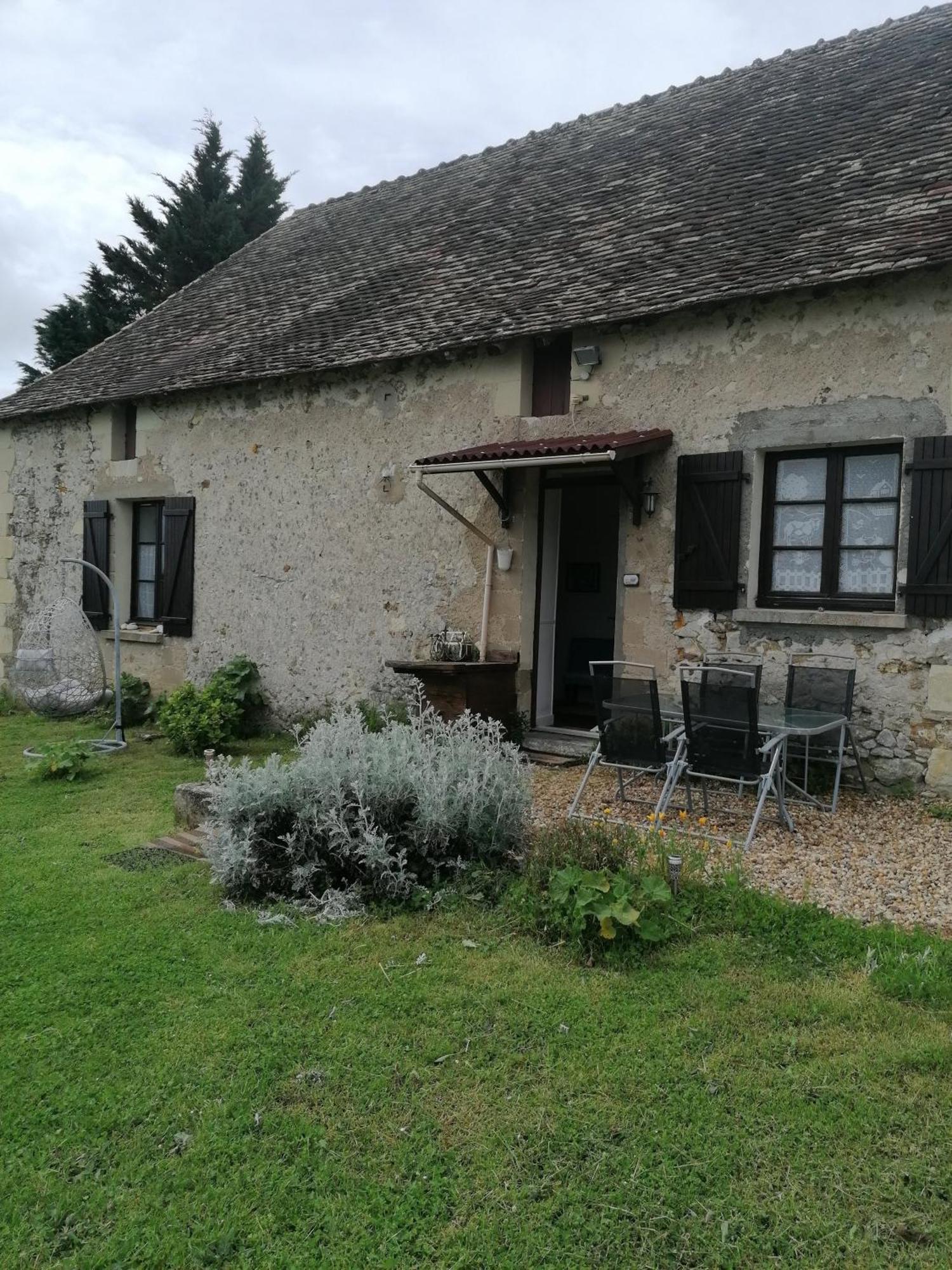 Charmante Maison, Calme Et Nature A La Roche Posay Exteriör bild